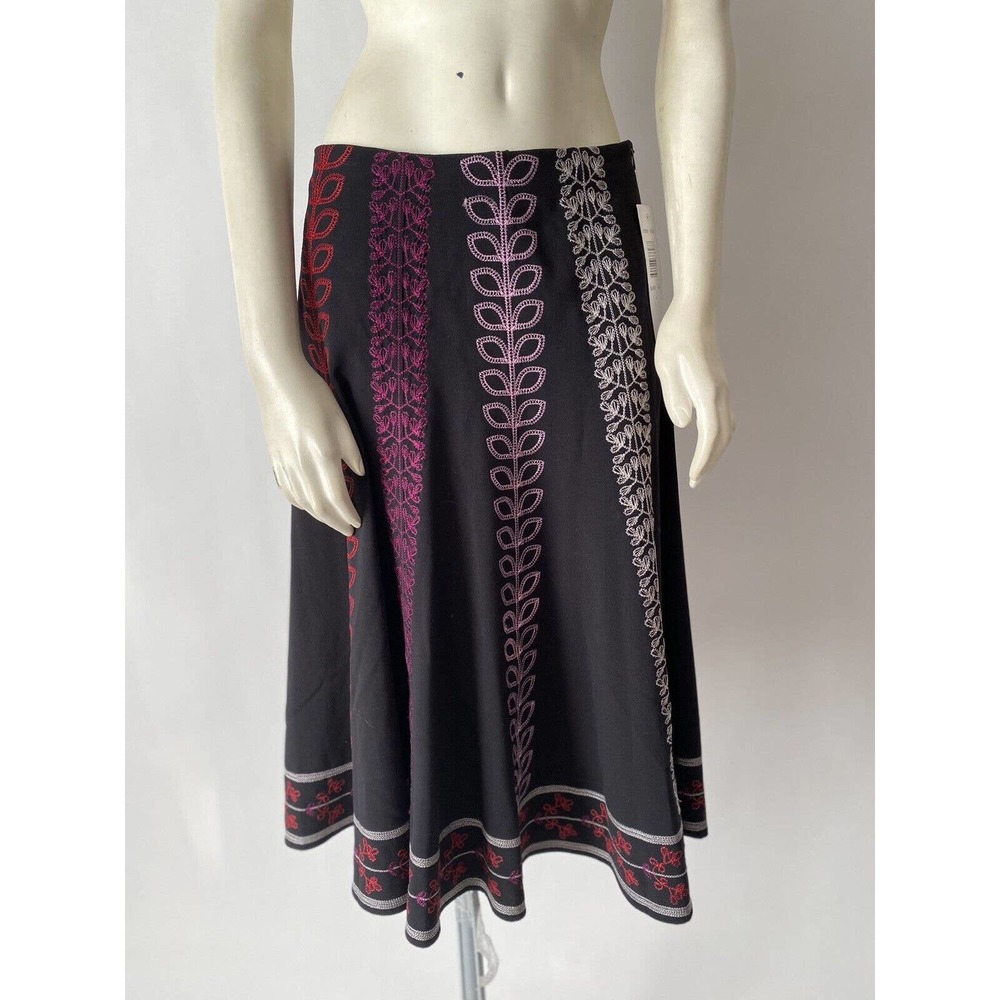 Sunny Taylor skirt embroidered A-line Black Size 4